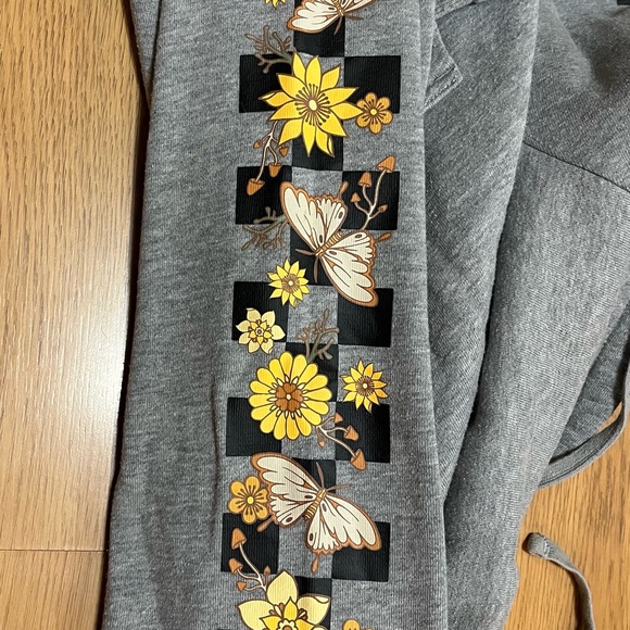 Vans Hoodie with Floral sunflower detailing - Picture 4 of 7